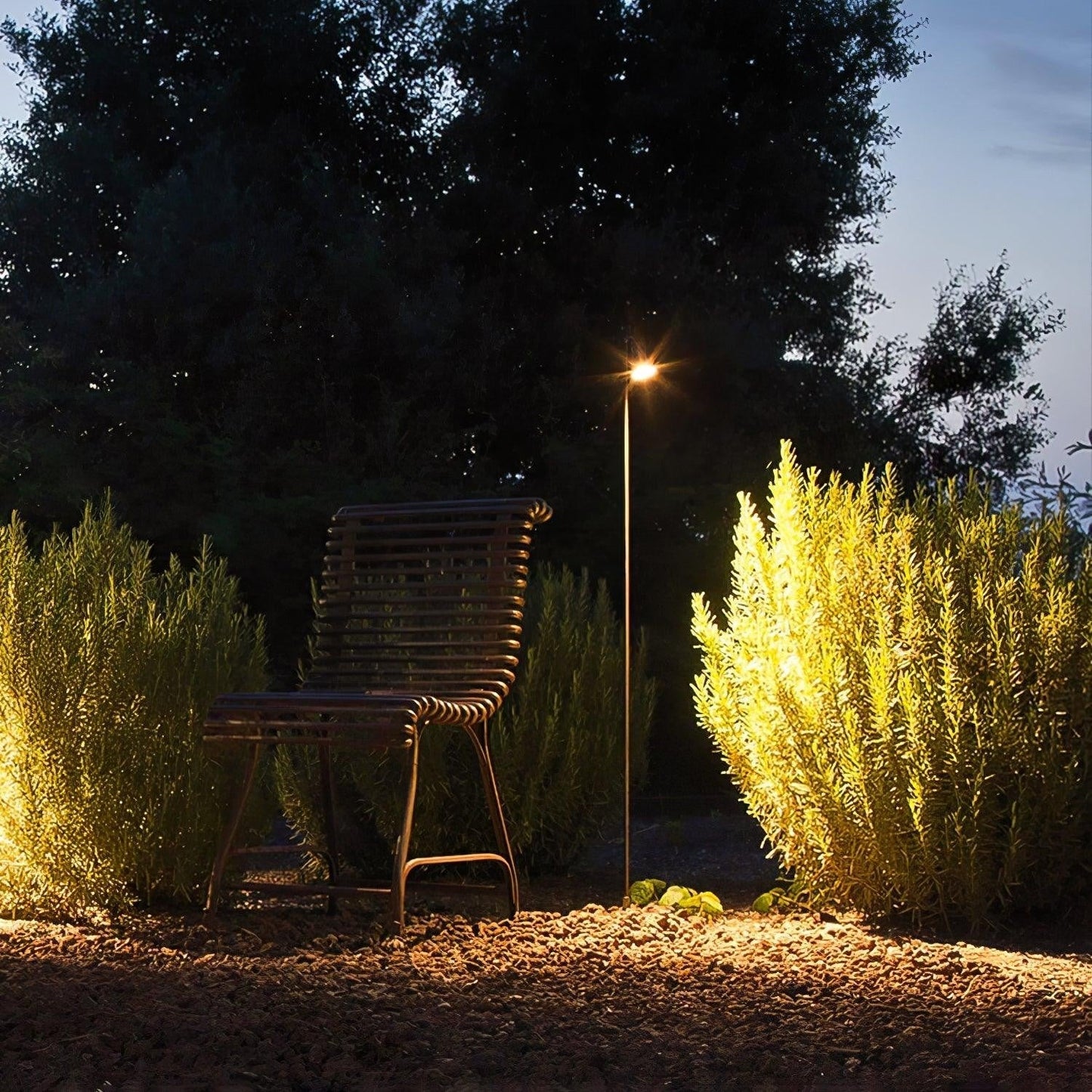 bellflower-outdoor-floor-lamp-11_ff7c9919-7798-4263-9c59-3ab223bb0281.jpg