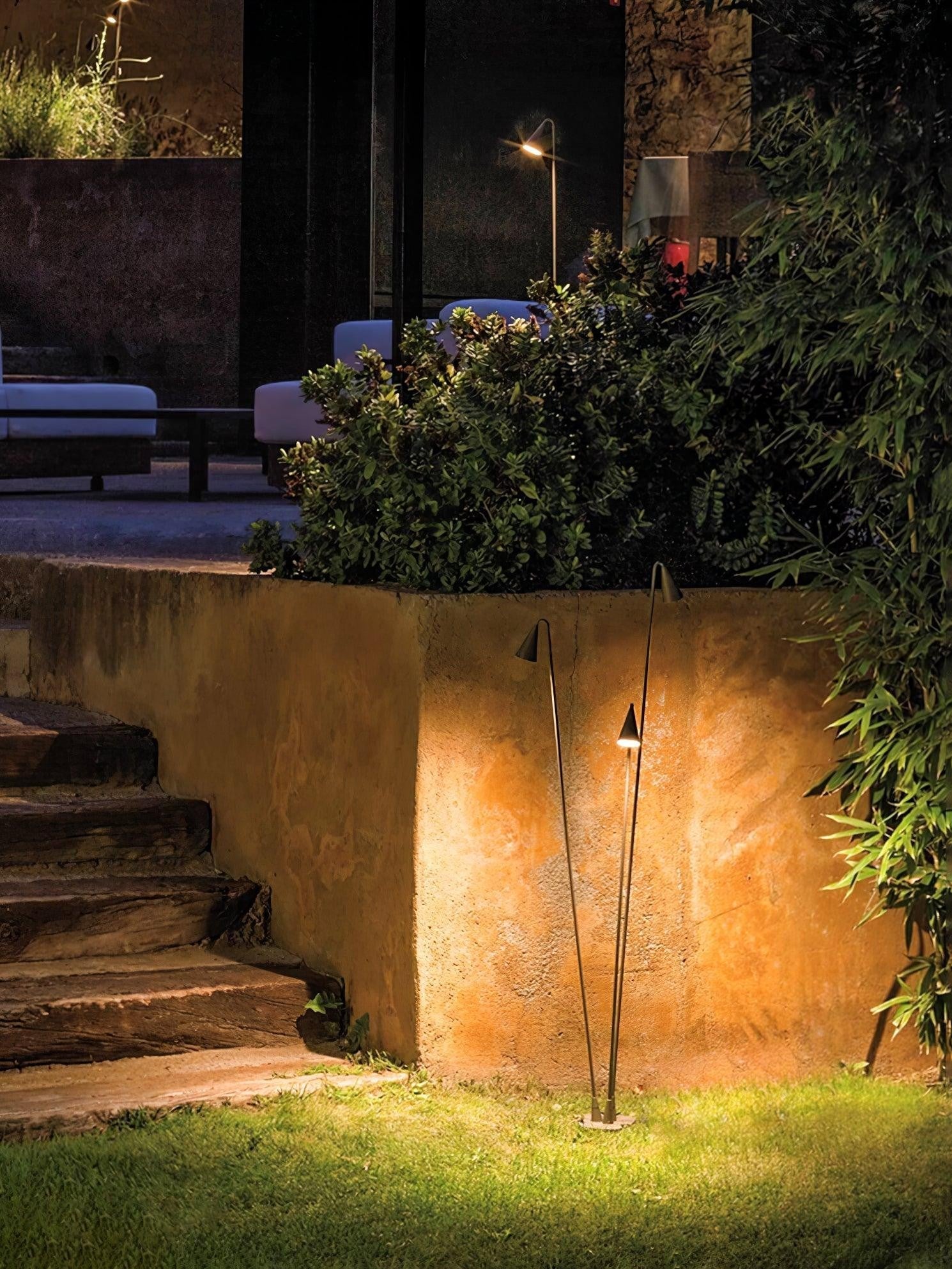 bellflower-outdoor-floor-lamp-19_804898d3-be4f-4ede-9770-67ccc7b308fe.jpg