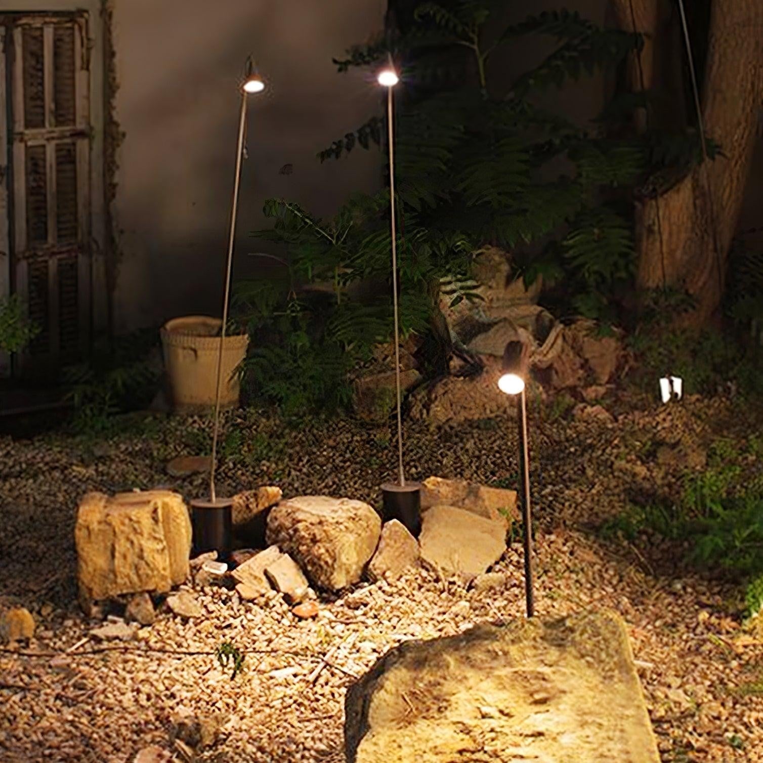 bellflower-outdoor-floor-lamp-26_2776f1e0-c30a-4296-af45-5c0324347652.jpg