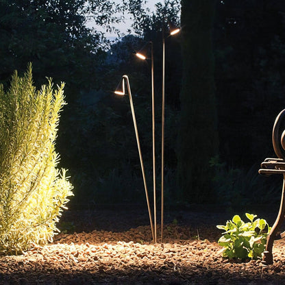 bellflower-outdoor-floor-lamp-27_9c183013-abc3-4562-8dca-422385afa71a.jpg