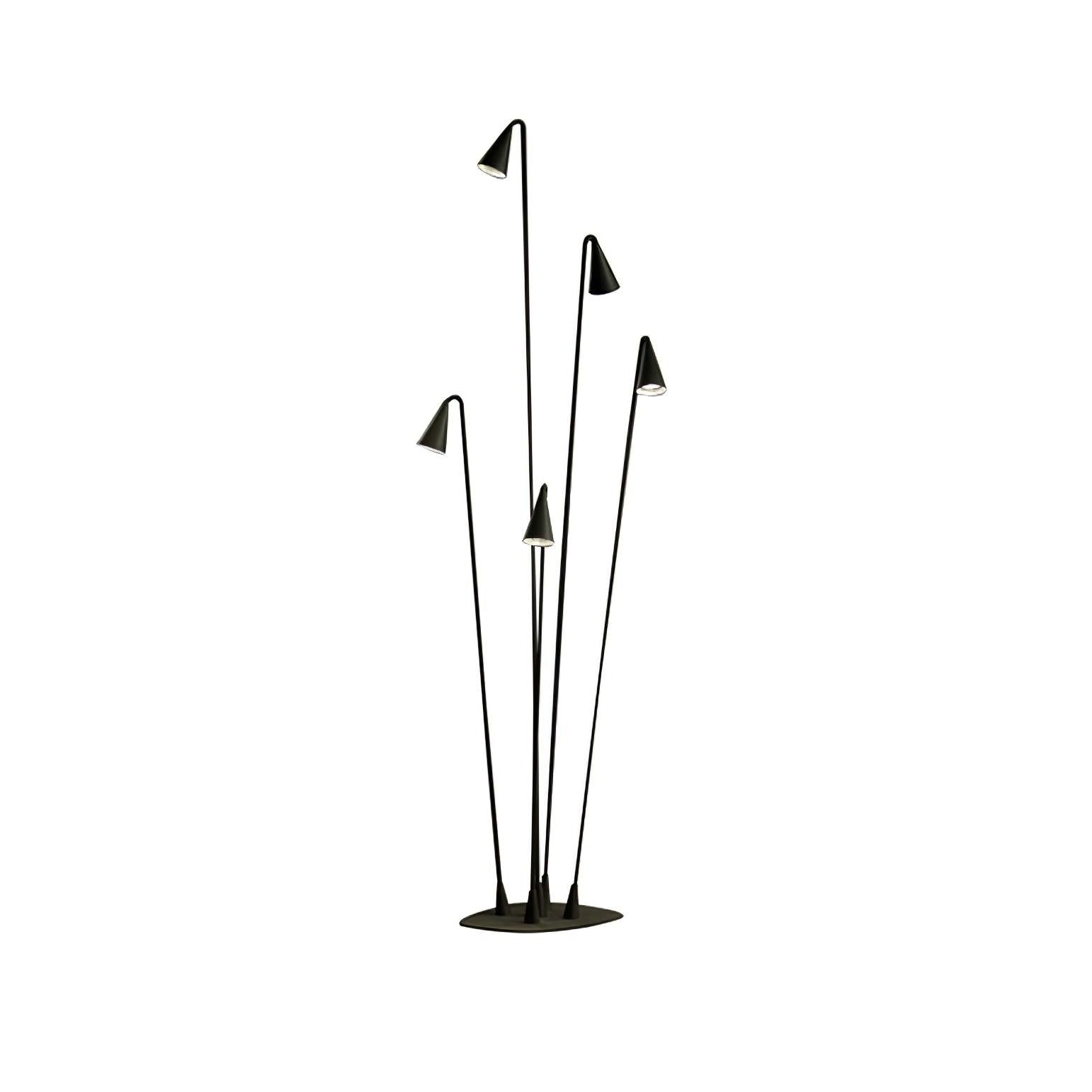 bellflower-outdoor-floor-lamp-32_4cedd43f-e933-41c1-8003-c30fcbd8cddb.jpg