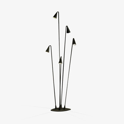 bellflower-outdoor-floor-lamp-33_bd9ad9fa-adf3-4170-a467-029e4f0c07fe.jpg