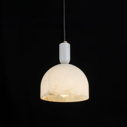 blair-alabaster-pendant-light-35_0dfcea95-cbab-4412-920c-f692cafcae50.jpg