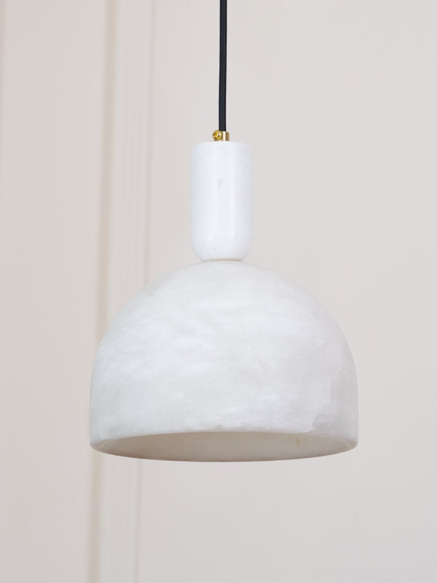 blair-alabaster-pendant-light-48_9dc0a67f-36e5-46e9-b684-c1c7726c79fb.jpg