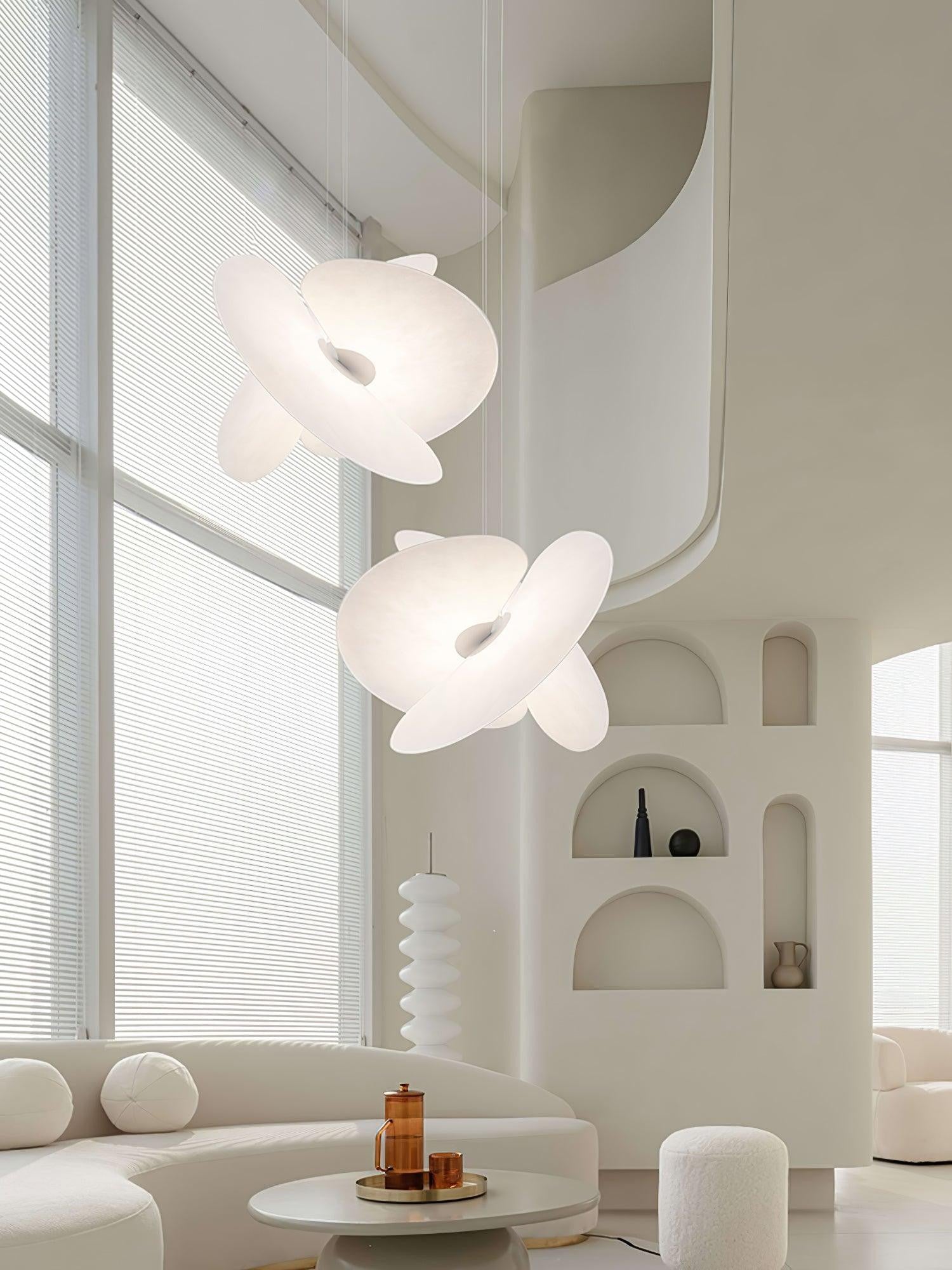 levante-organic-form-pendant-lamp-13_291bf963-ca35-44a3-a7f3-62d2e555c94e.jpg