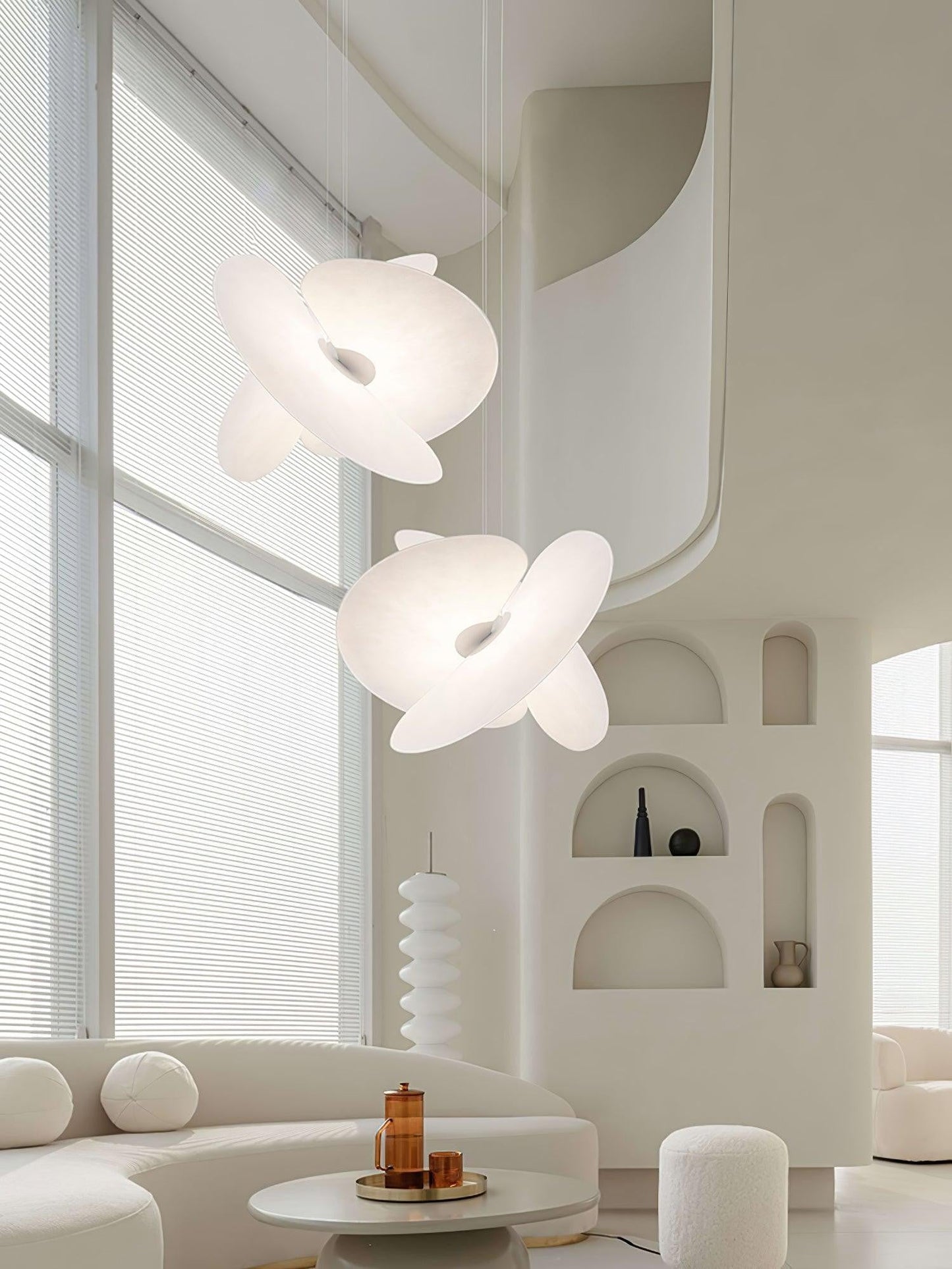 Levante Organic Form Pendant Lamp