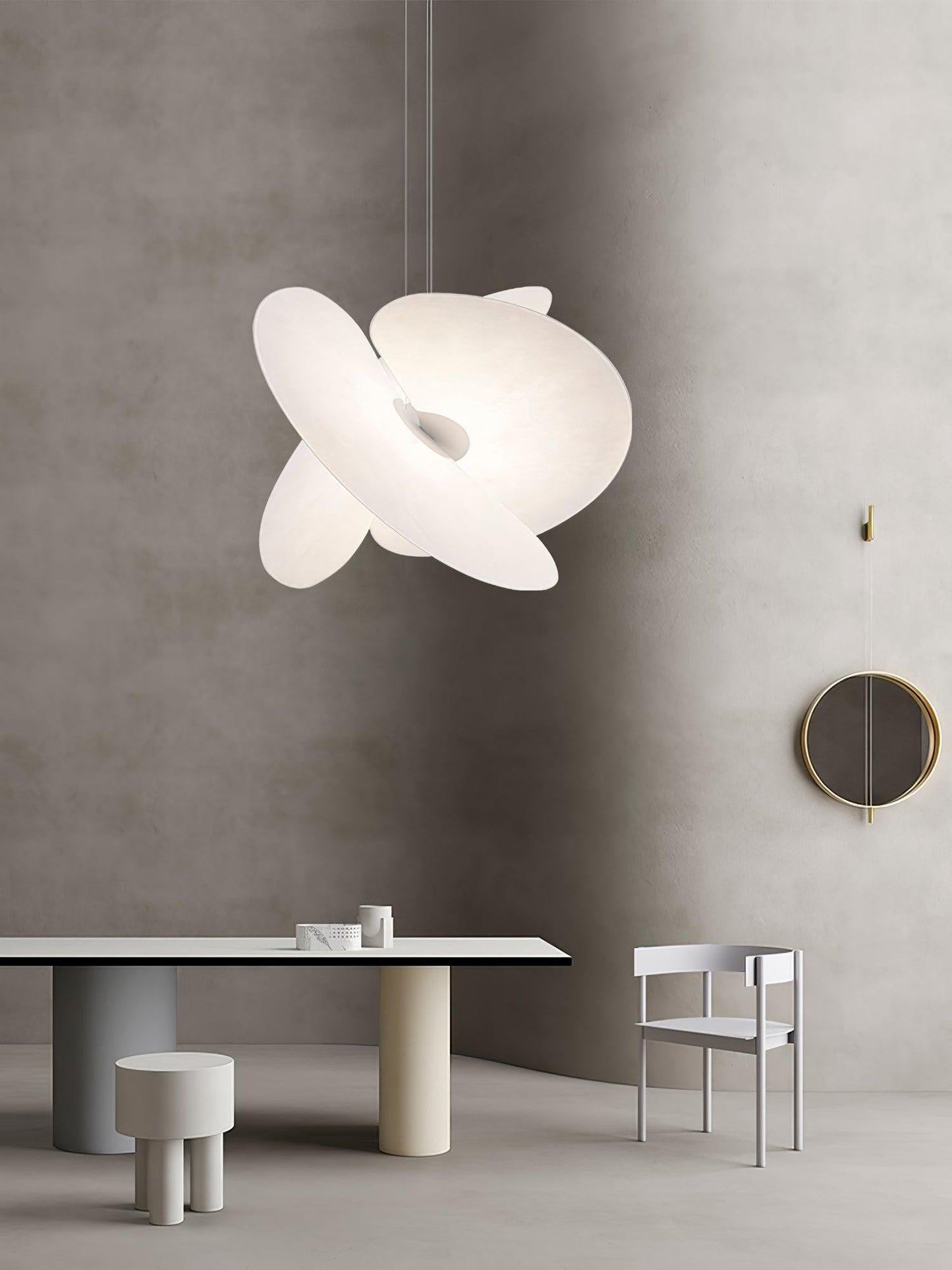Levante Organic Form Pendant Lamp