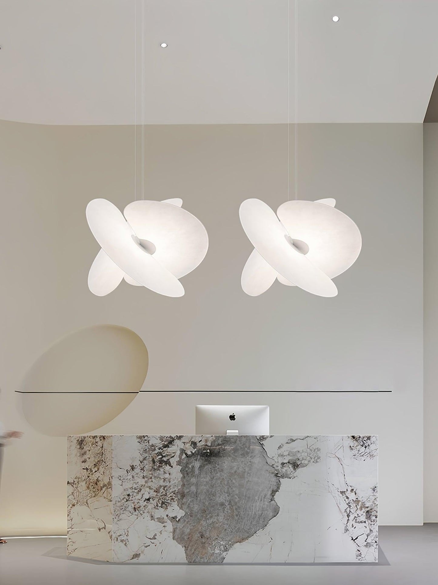 Levante Organic Form Pendant Lamp