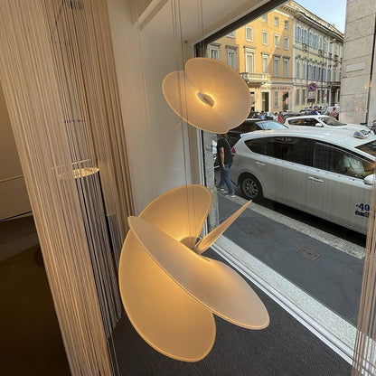 Levante Organic Form Pendant Lamp