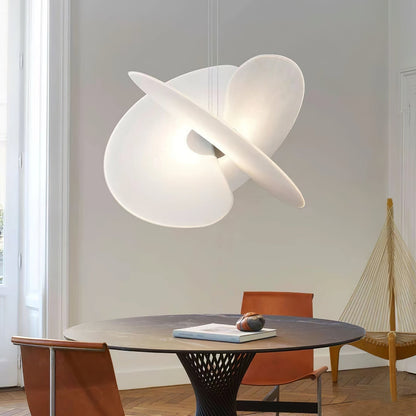 Levante Organic Form Pendant Lamp