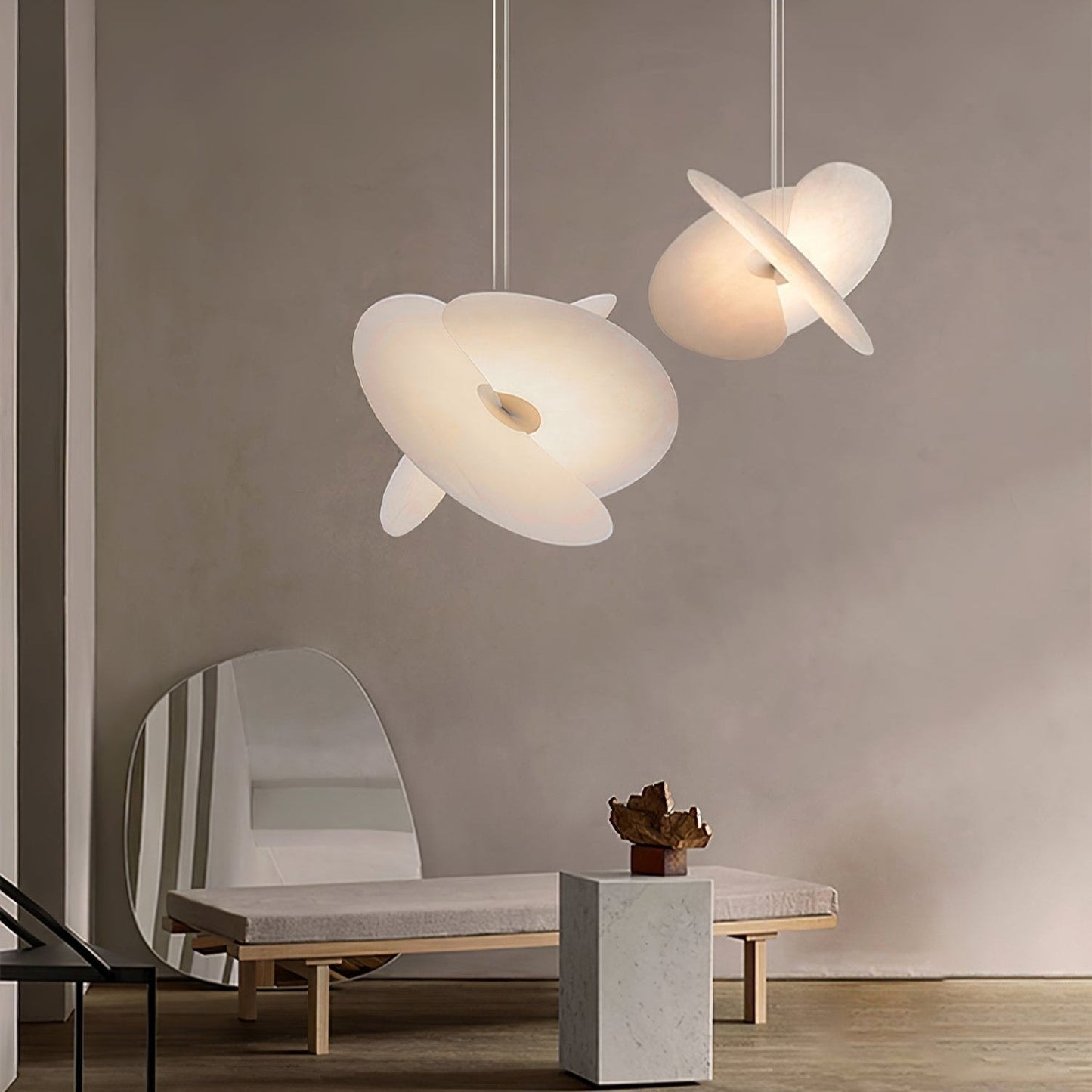 Levante Organic Form Pendant Lamp