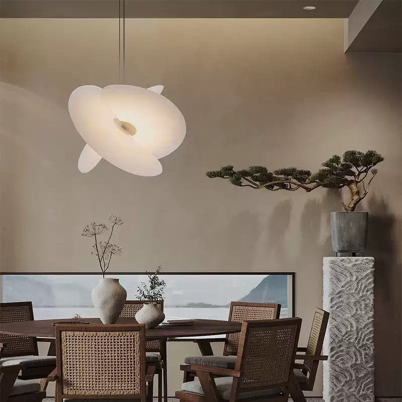 Levante Organic Form Pendant Lamp