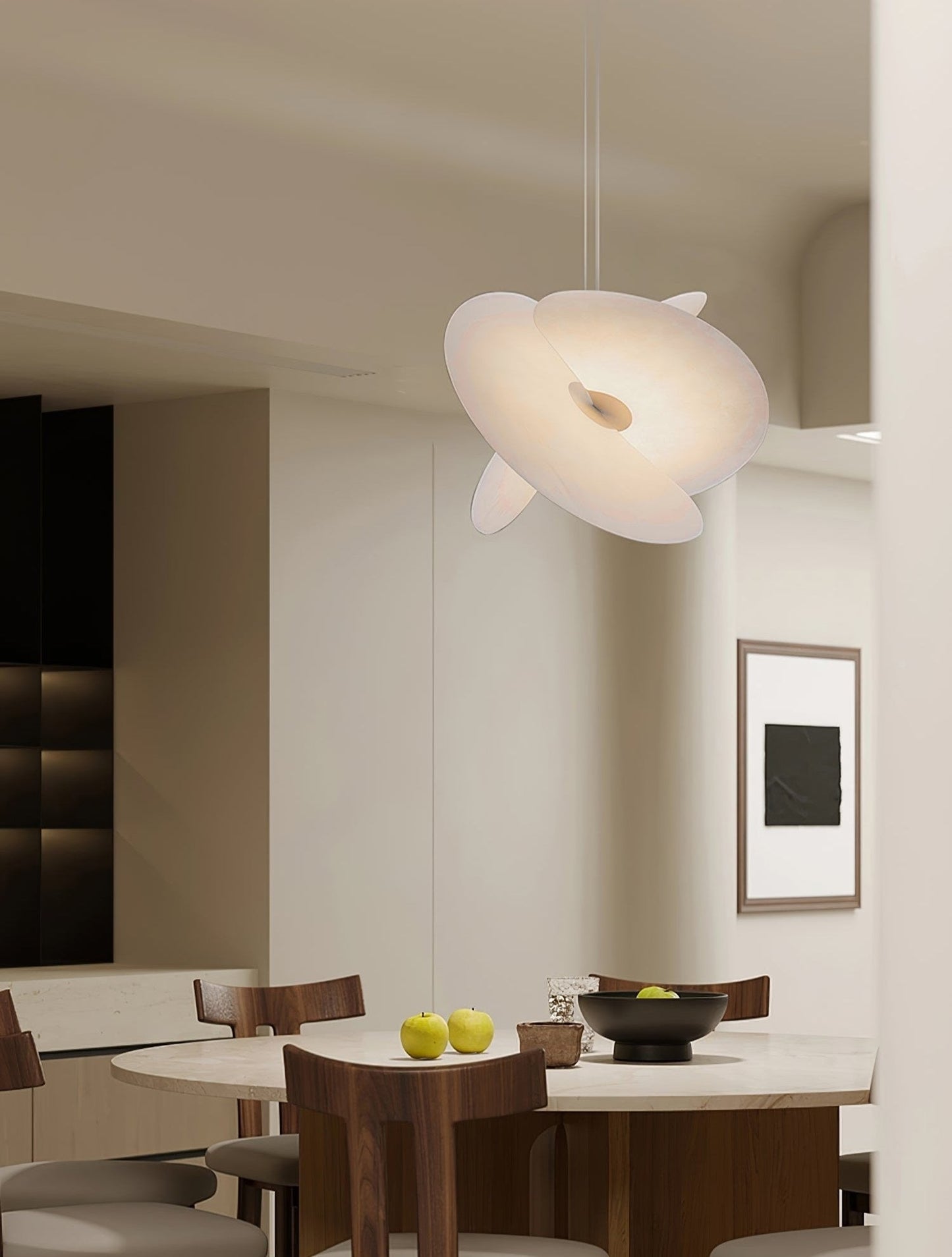 Levante Organic Form Pendant Lamp