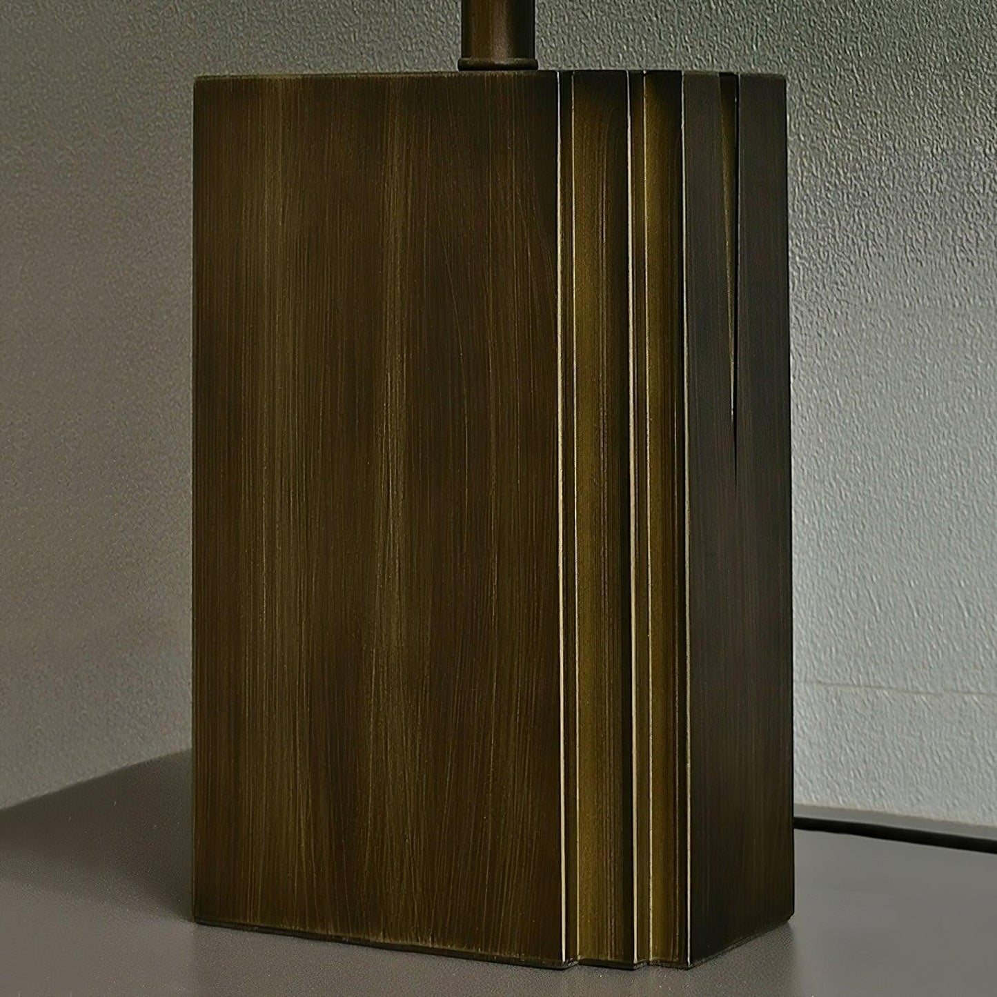 Oregon Resin Sculpted Table Lamp