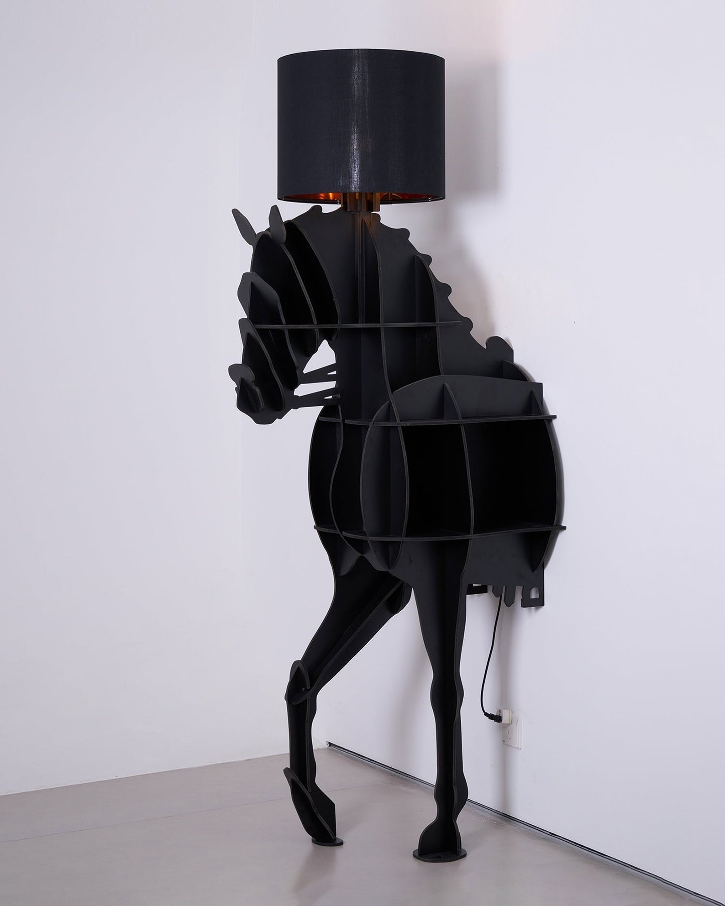 Tete Horse Sculptural Floor Lamp