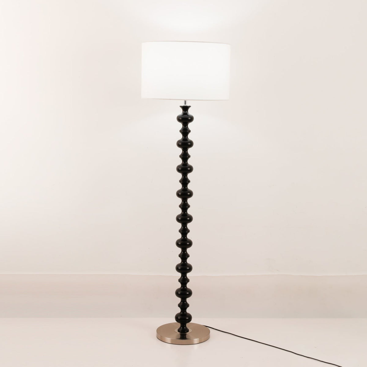 Vera Modern Sculptural Floor Lamp